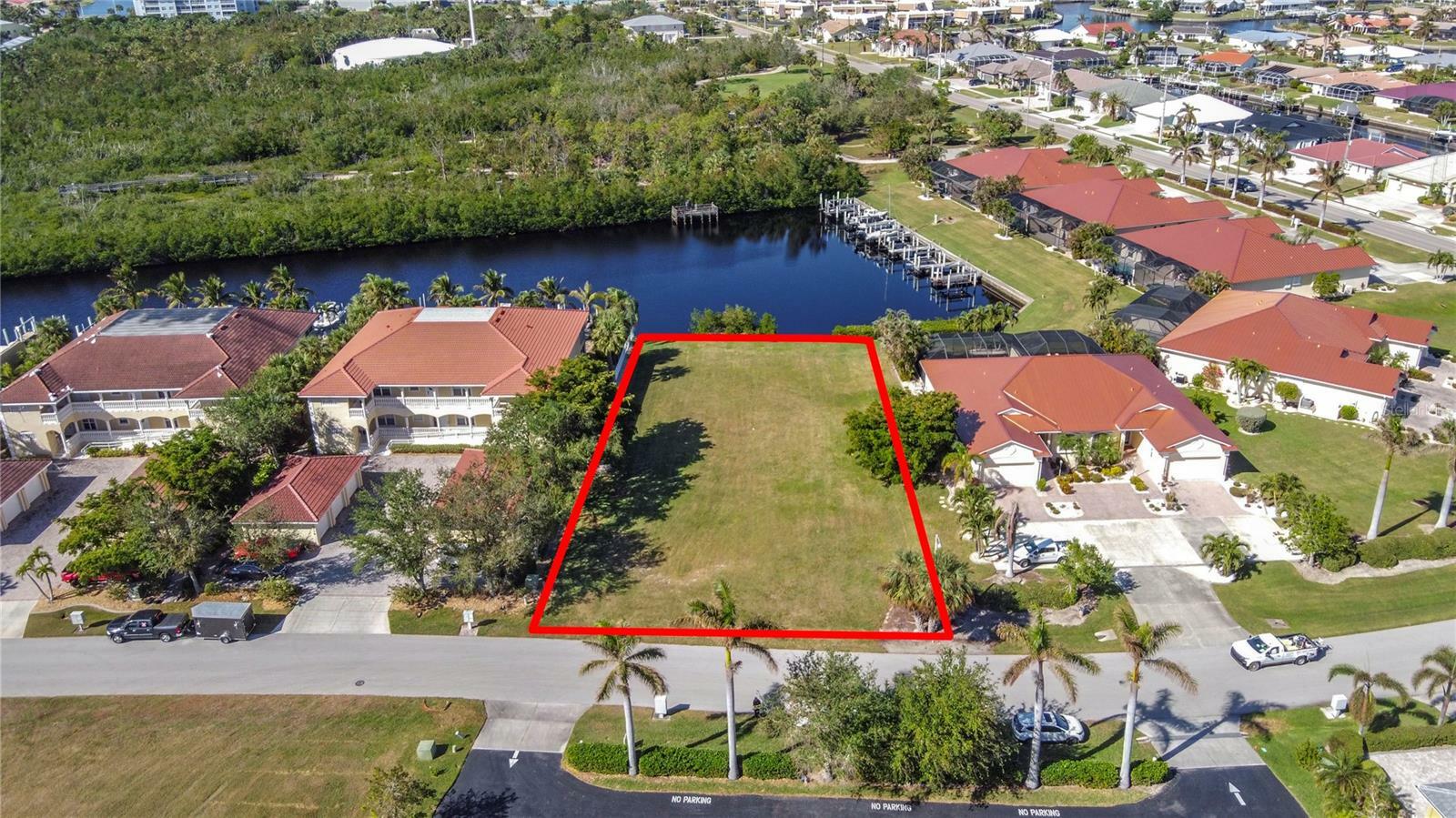 Property Photo:  3227 Purple Martin Drive  FL 33950 