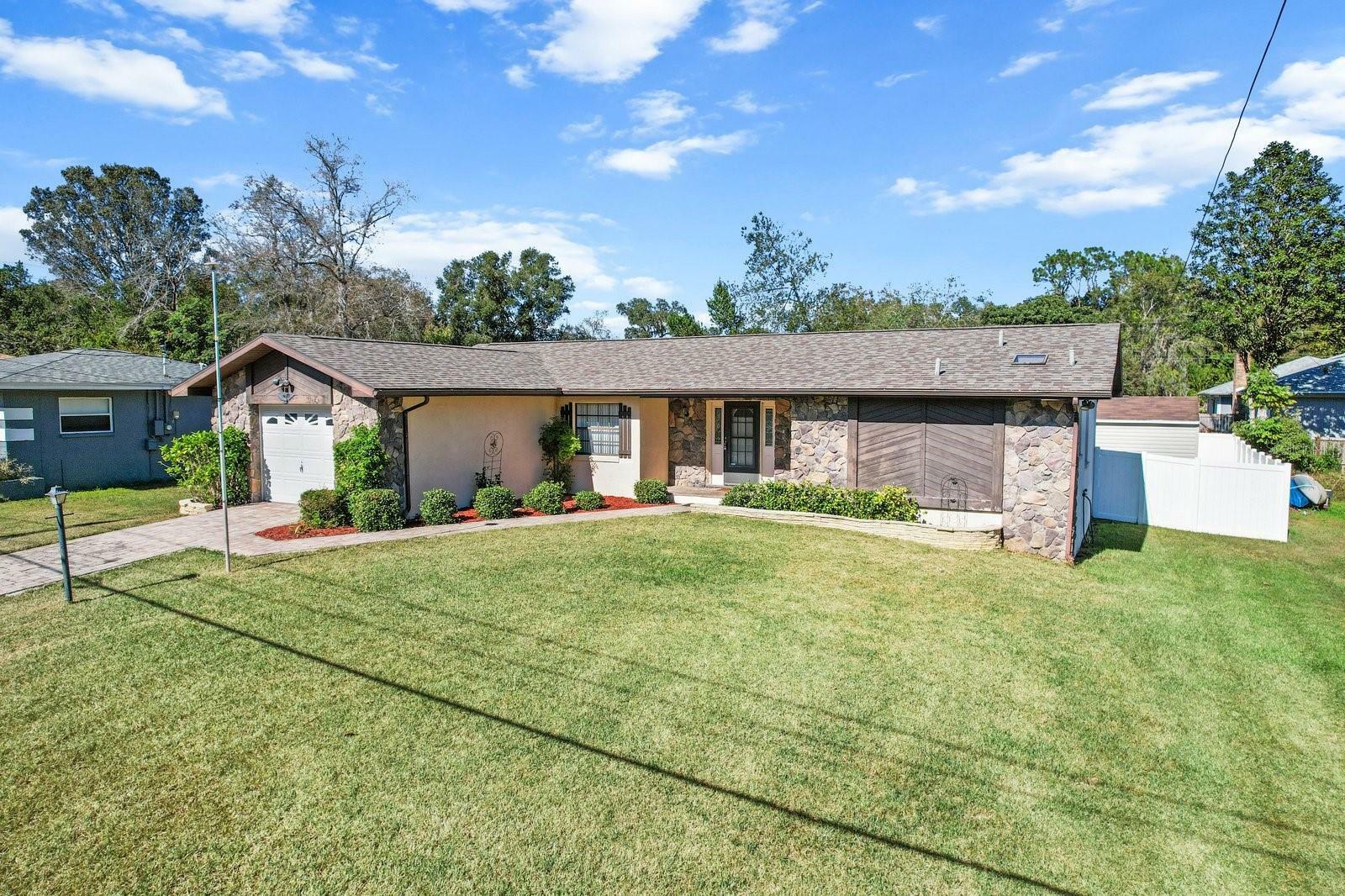 Property Photo: 114 Hemlock Street FL 34452