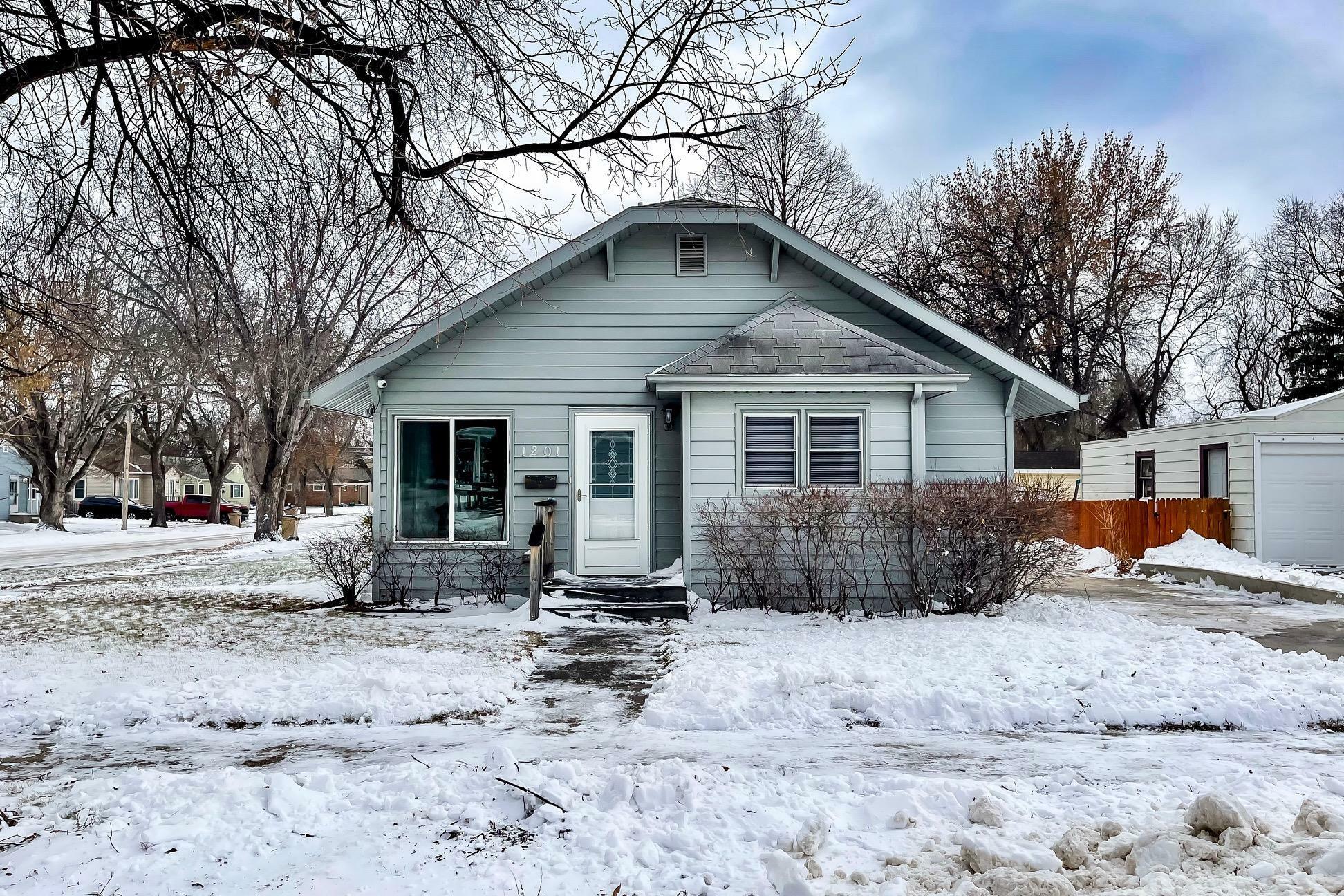 Property Photo:  1201 7th Avenue NW  ND 58701 