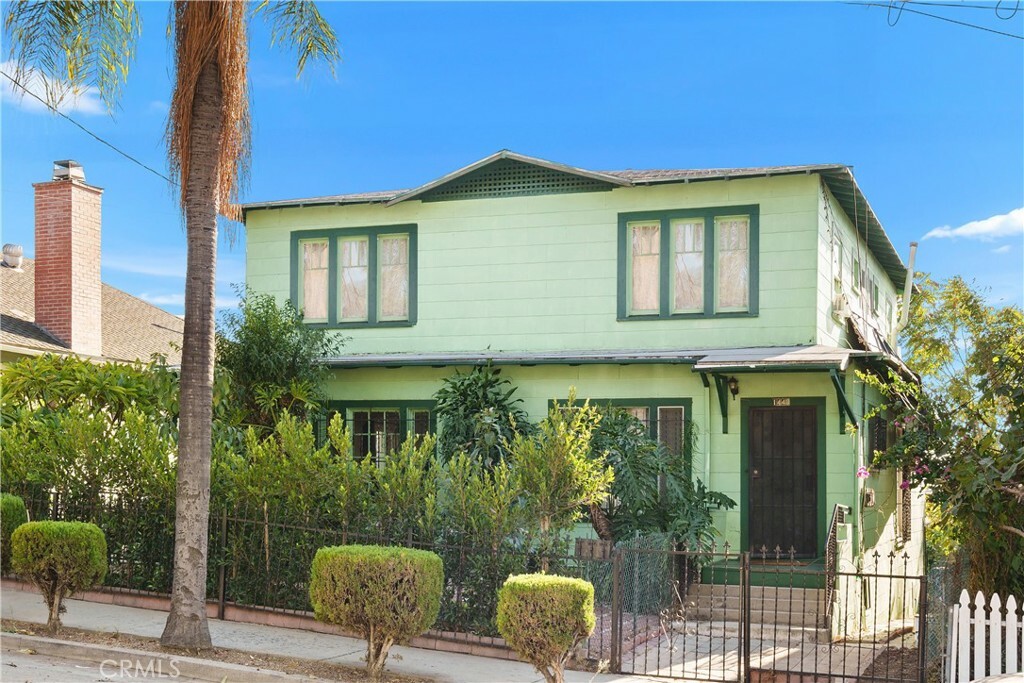 Property Photo:  1446 Calumet Avenue  CA 90026 