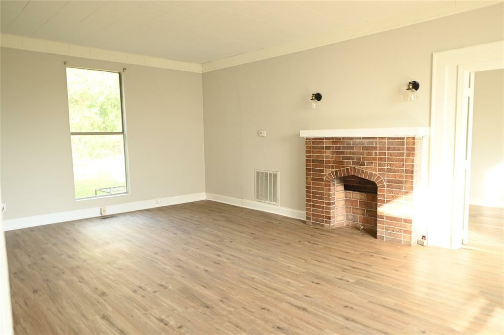 Property Photo:  2404 Woodford Street  LA 71108 