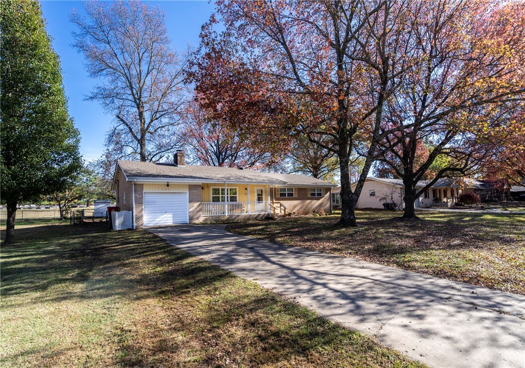 Property Photo: 323 Western Hills Drive AR 72761