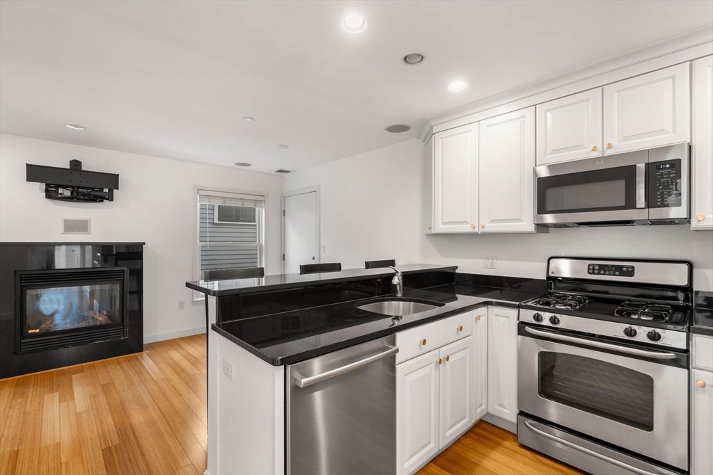 Property Photo:  366 W 2nd St 3  MA 02127 