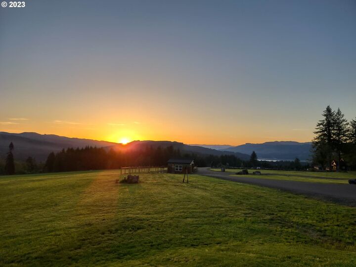 Property Photo:  40033 Reuben Leigh Rd  OR 97452