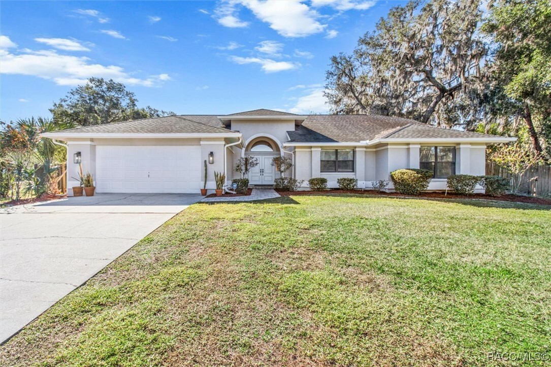 Property Photo:  8712 E Cresco Lane  FL 34450 