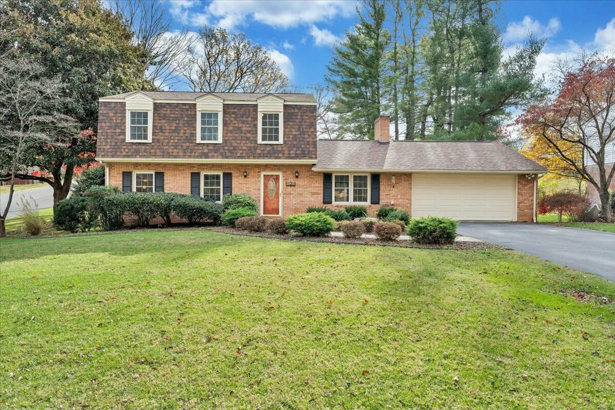 3406 Grandin Rd SW  Roanoke VA 24018 photo
