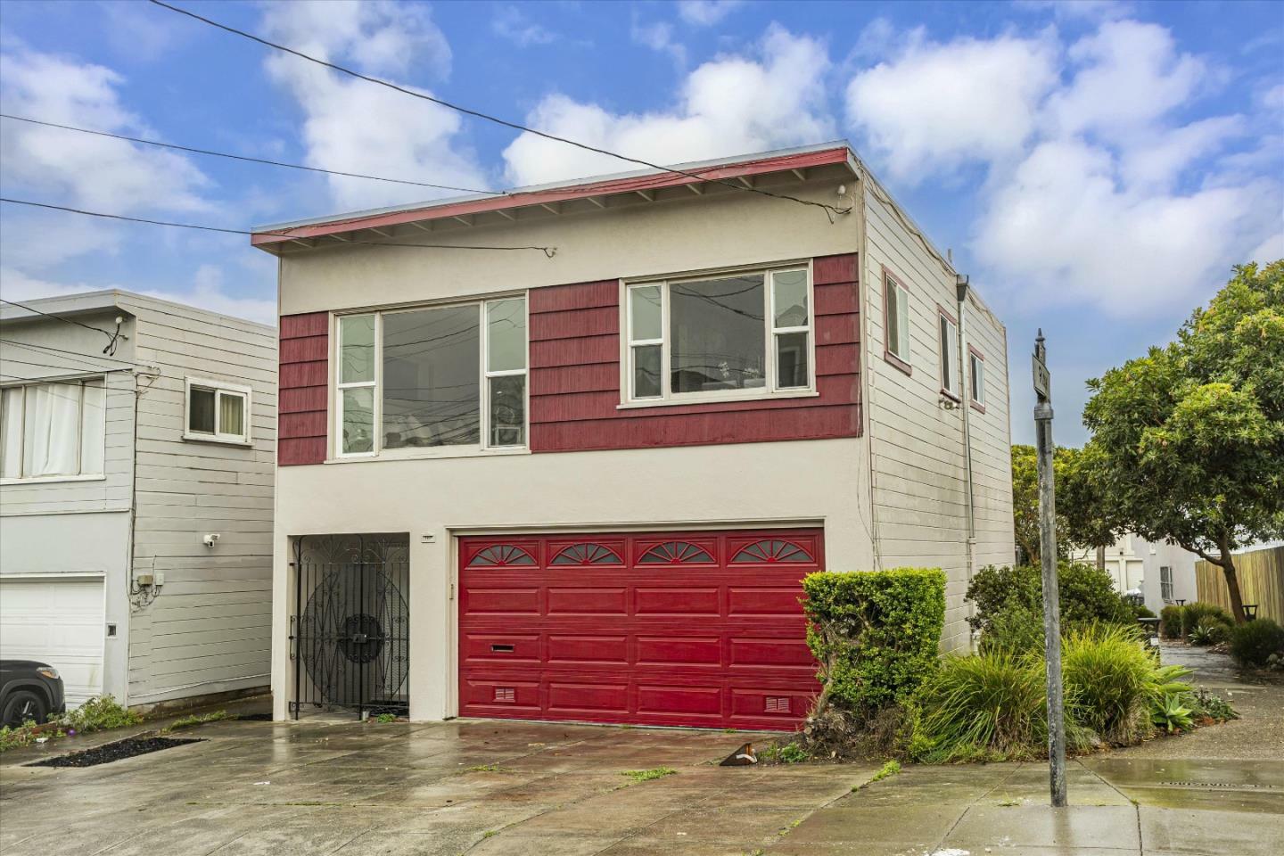 Property Photo:  367 Howth Street  CA 94112 