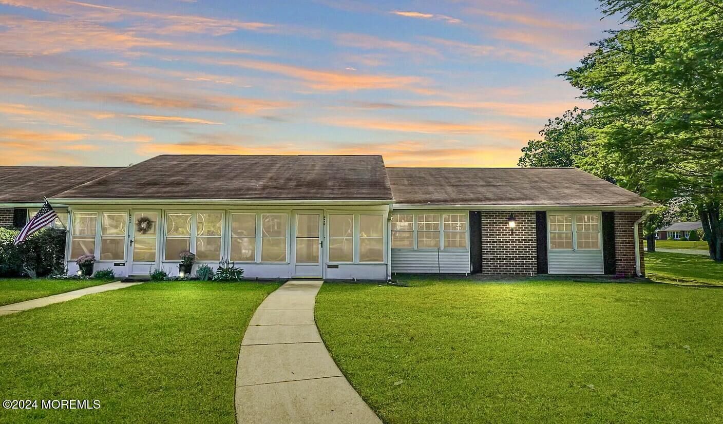 Property Photo:  845 Thornhill Court  NJ 08701 