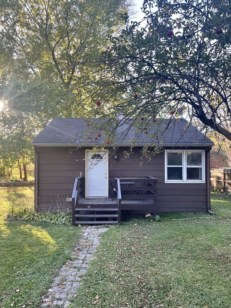 Property Photo: 38464 N 8th Street IL 60081