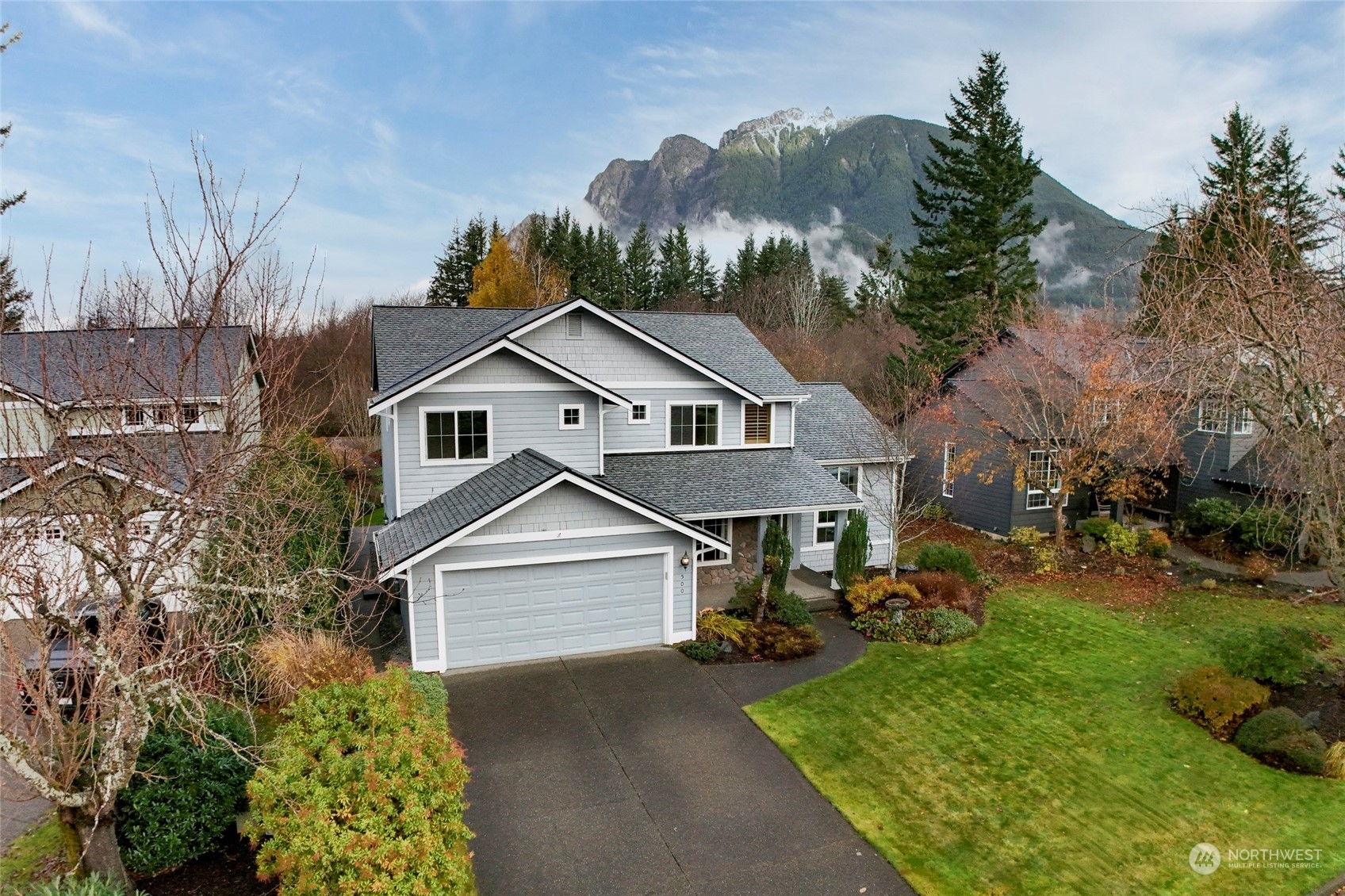 Property Photo:  500 SE 5th Street  WA 98045 