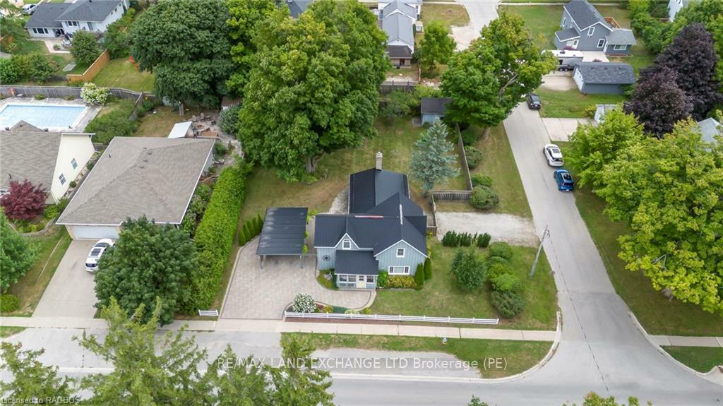 Property Photo: 439 Green Street ON N0H 2C0