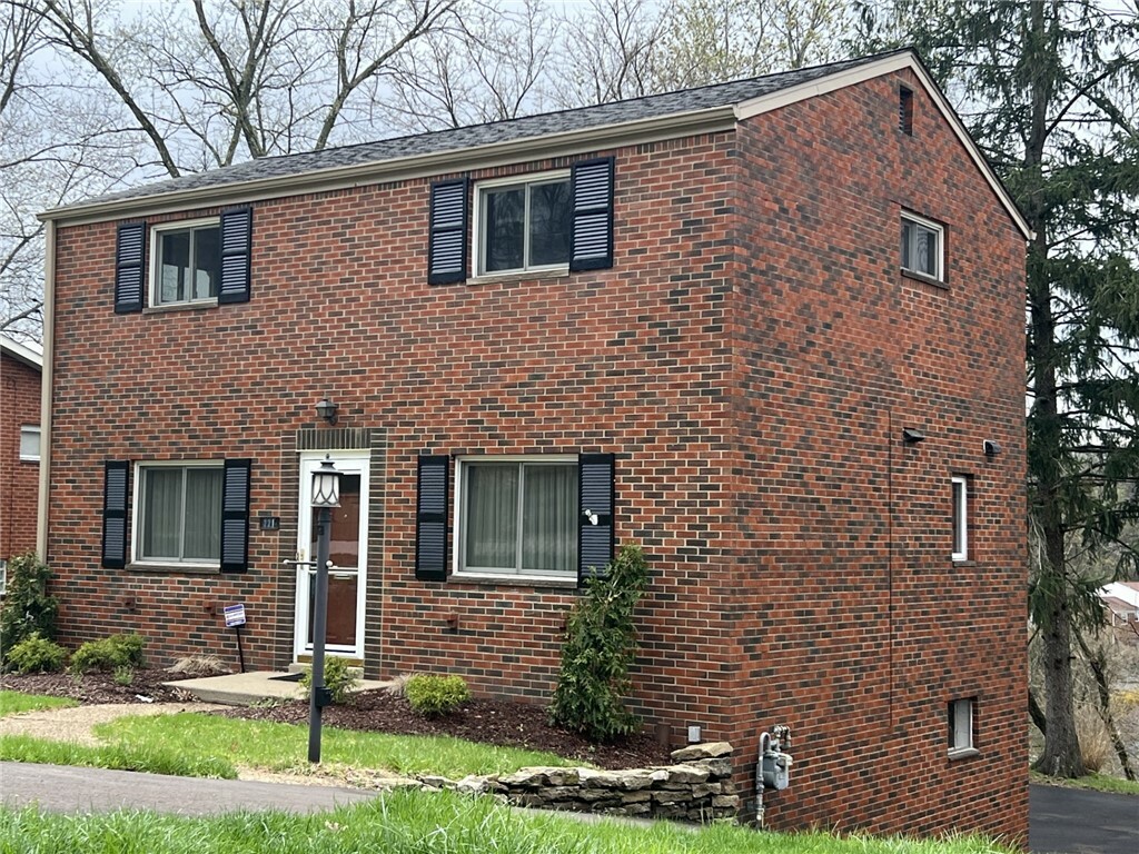 Property Photo: 221 Sharon Dr PA 15221