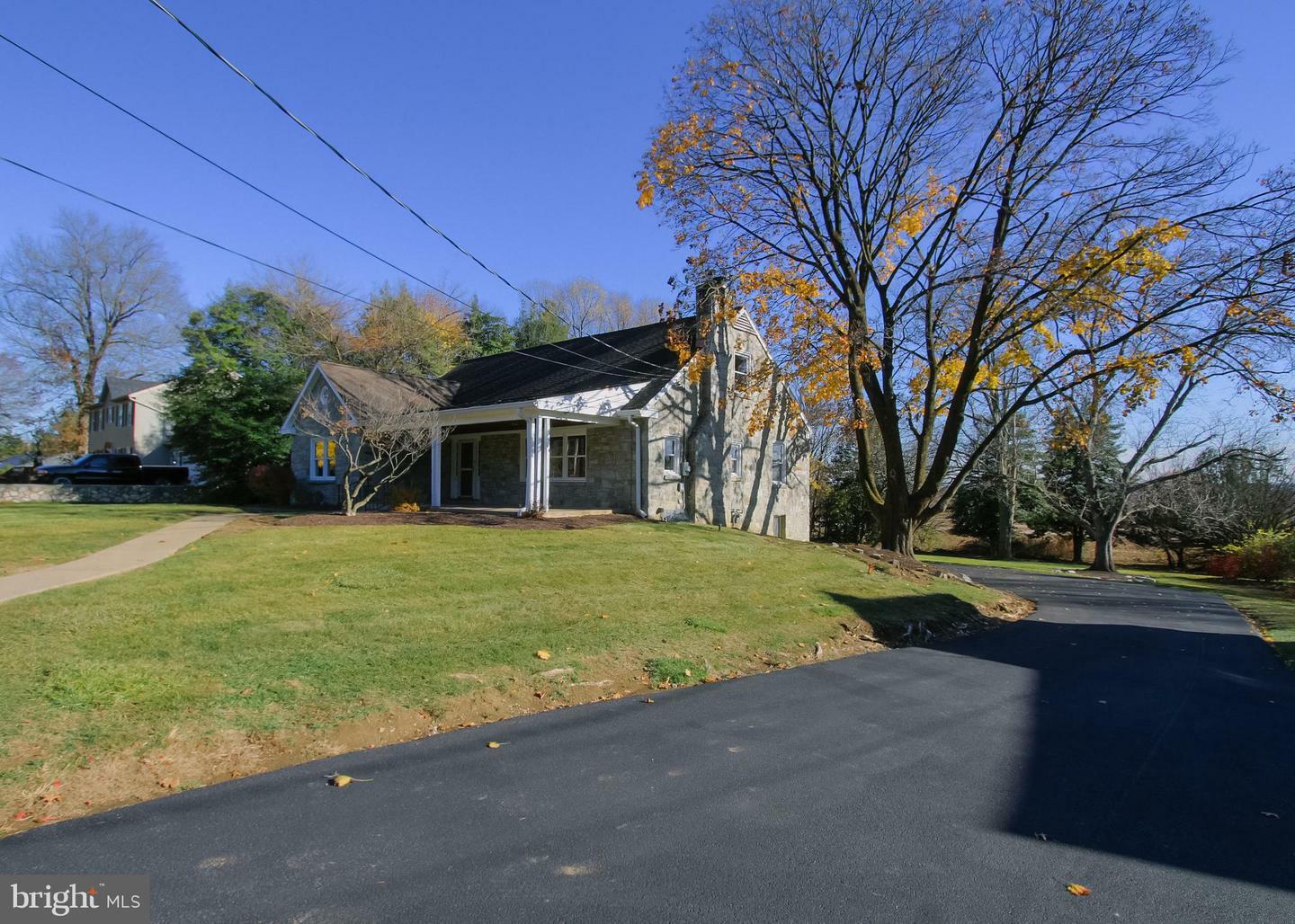 Property Photo:  2016 Millersville Pike  PA 17603 