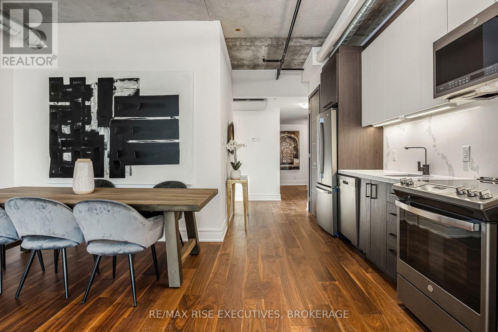 Property Photo:  150 Marketplace Avenue 718  ON K2J 6V2 