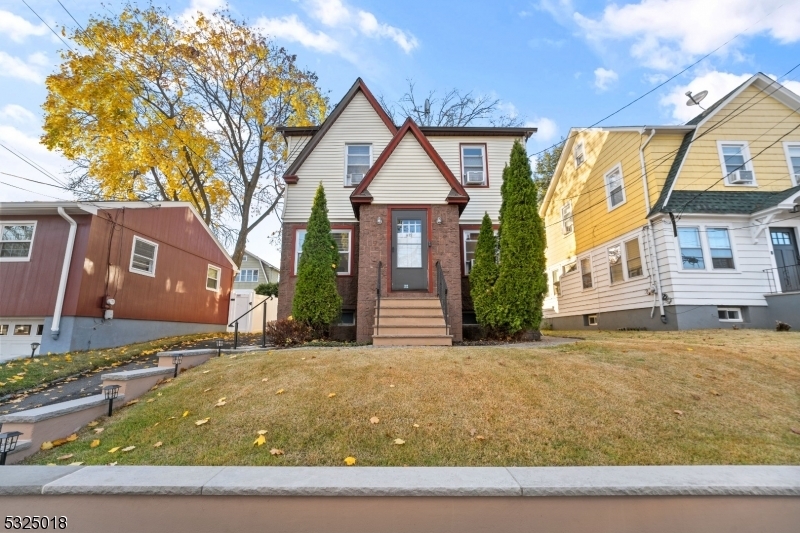 Property Photo: 310 E 26th St NJ 07514