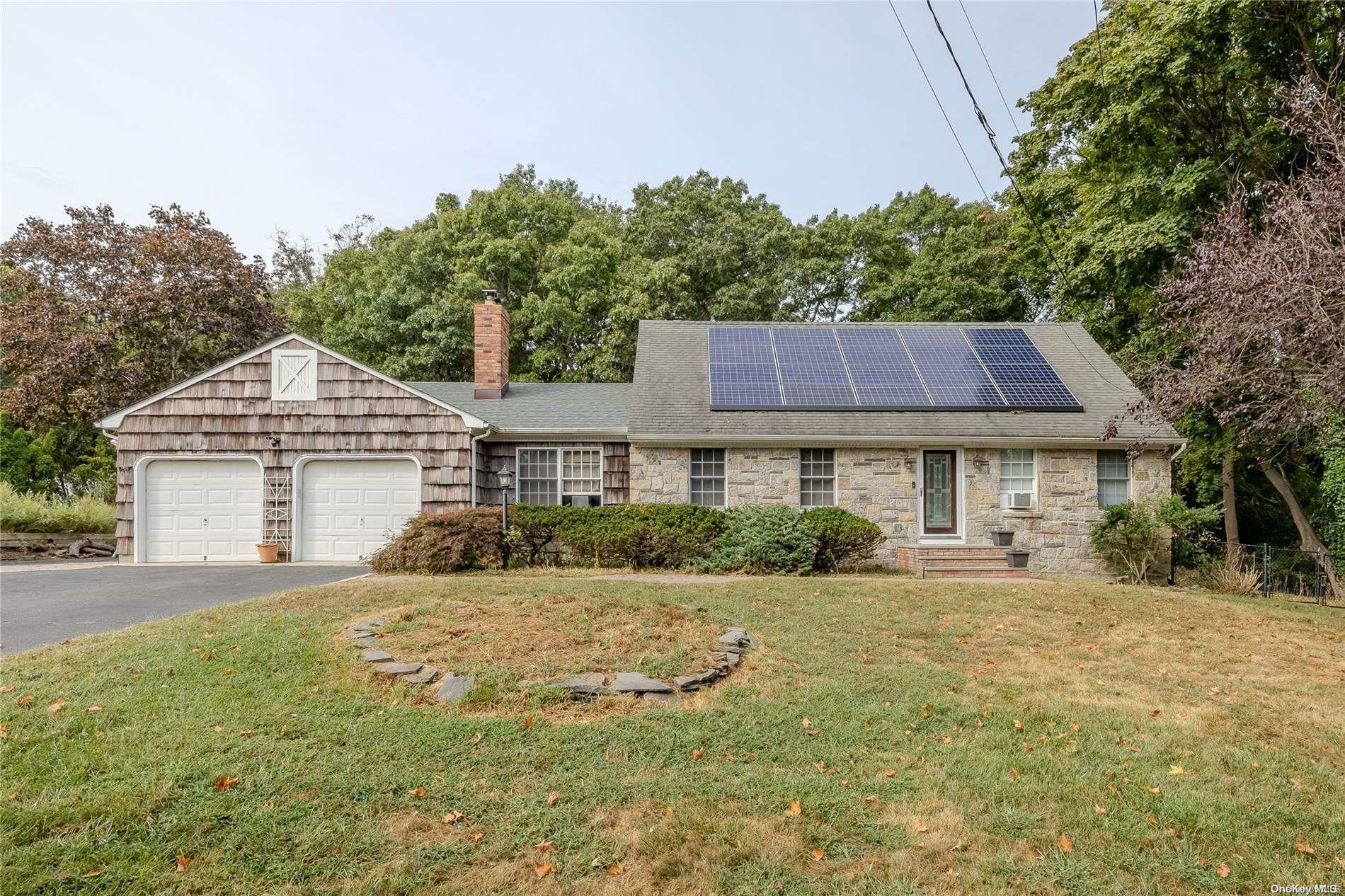 Property Photo:  103 Hallock Lane  NY 11778 