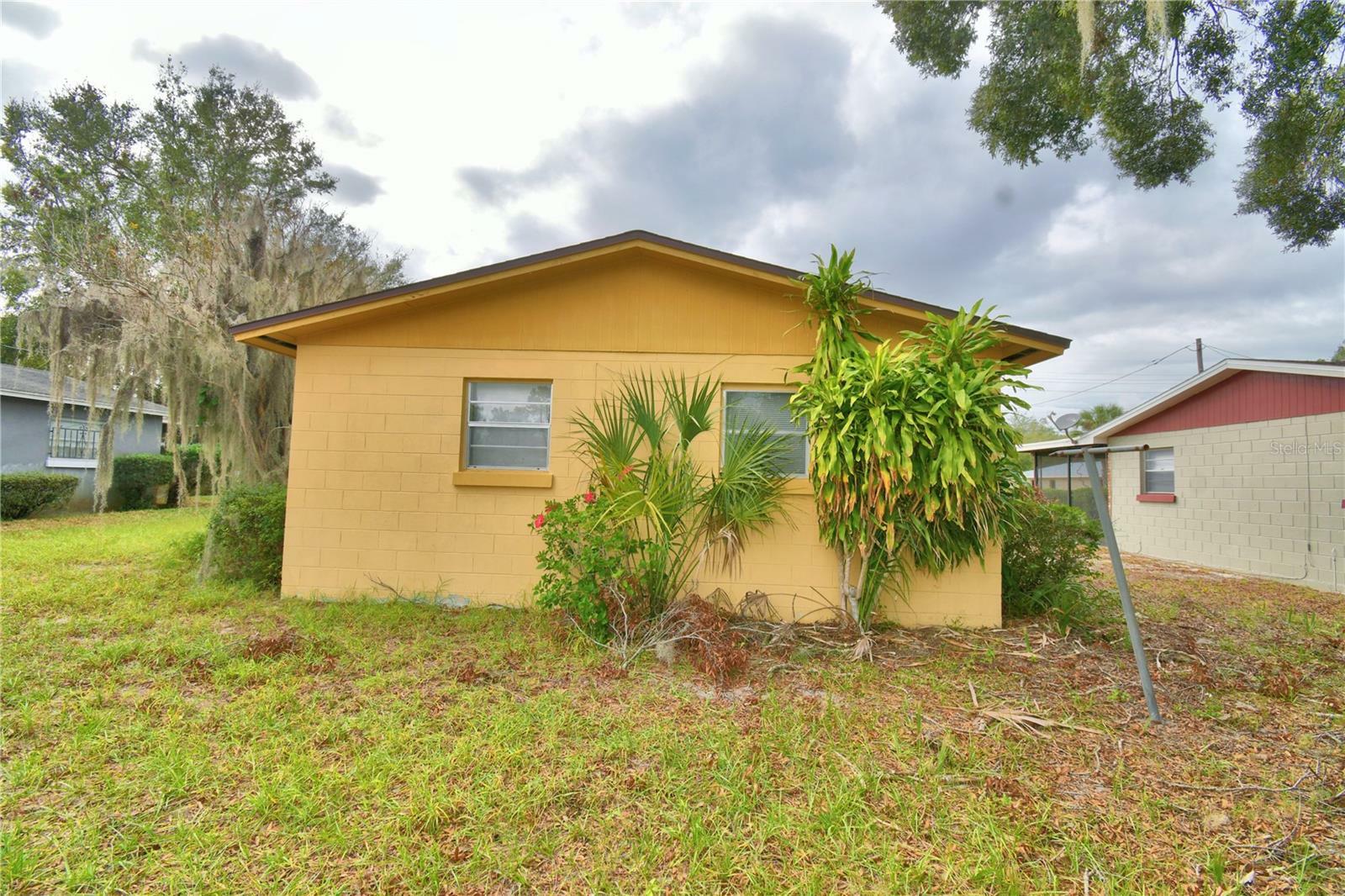 Property Photo:  1807 4th Street NW  FL 33881 