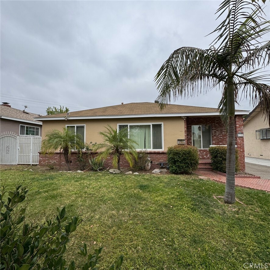 Property Photo:  6120 Cartwright Avenue  CA 91606 