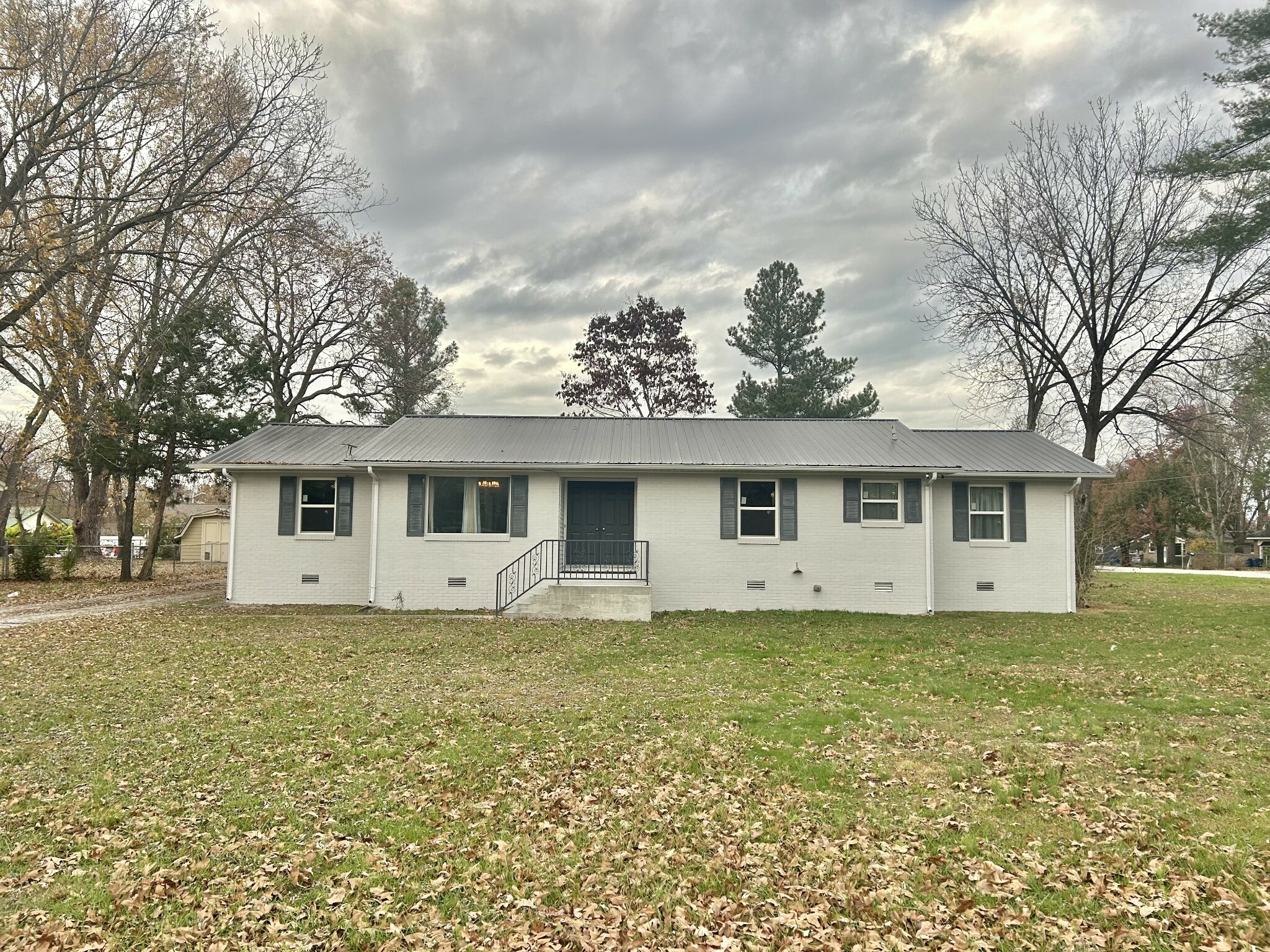 Property Photo:  1307 Edgewood Dr  TN 37355 