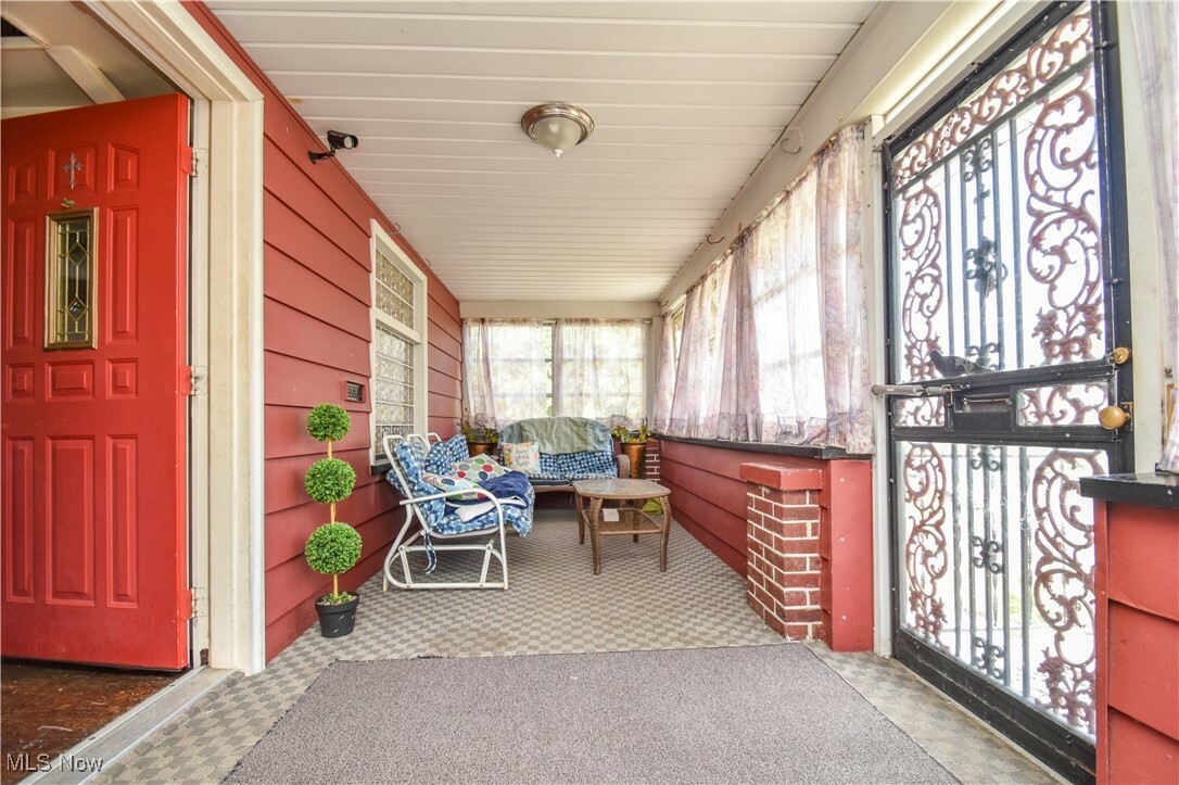 Property Photo:  426 W Heights Avenue  OH 44509 