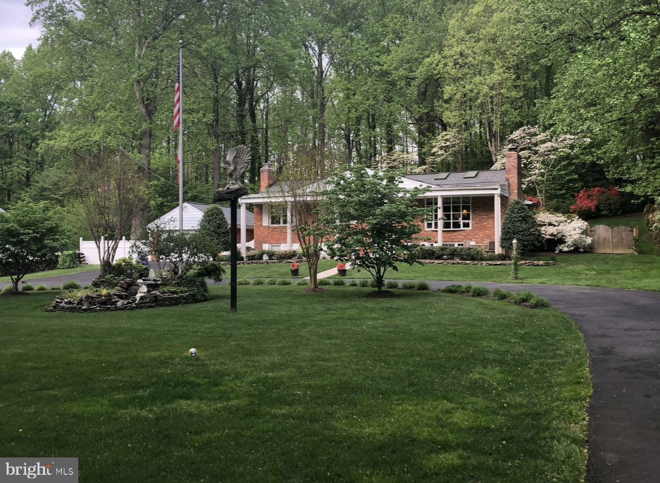 Property Photo: 3723 Prosperity Avenue VA 22031