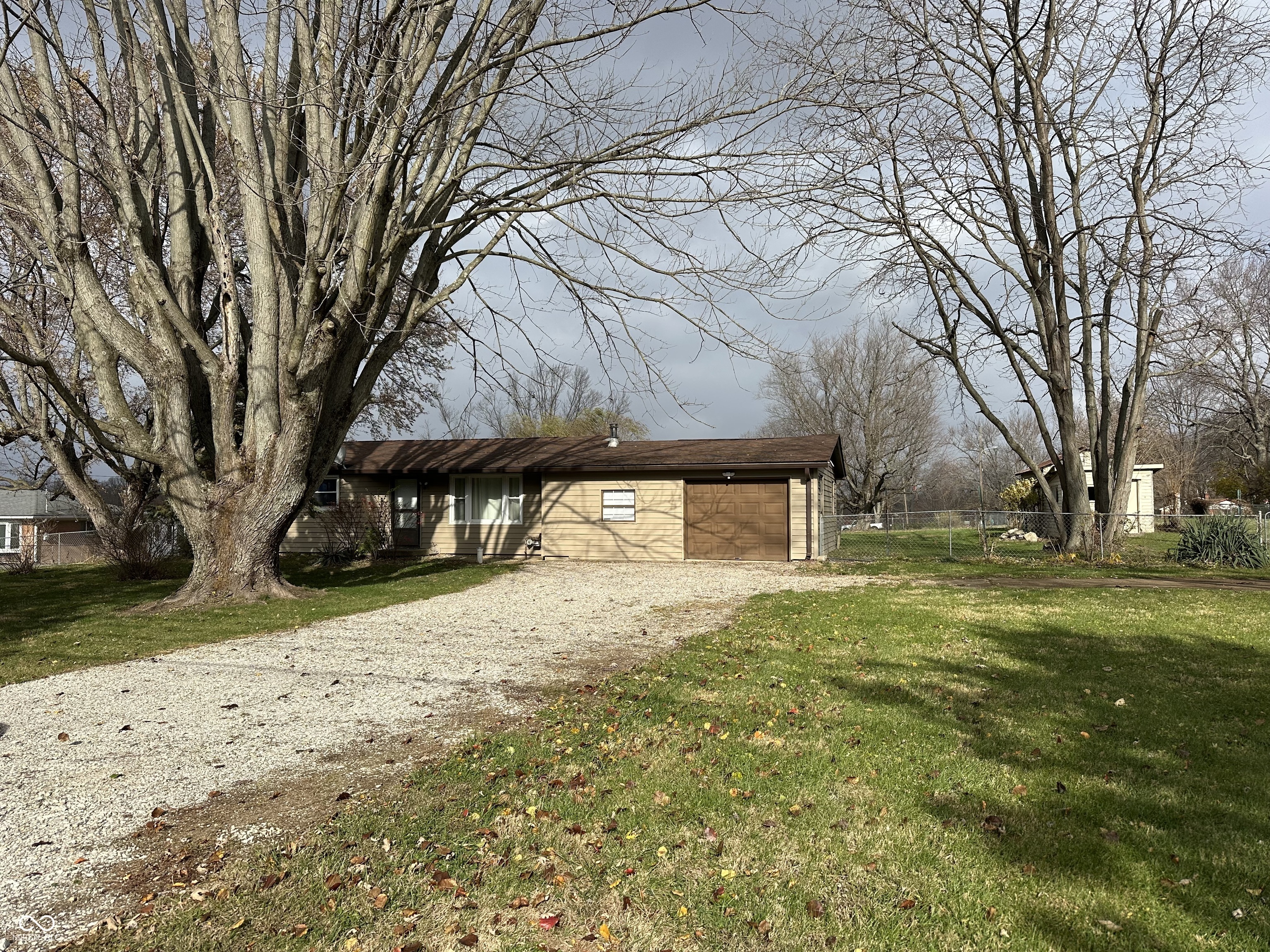 Property Photo:  6782 E Old State Road 144  IN 46158 