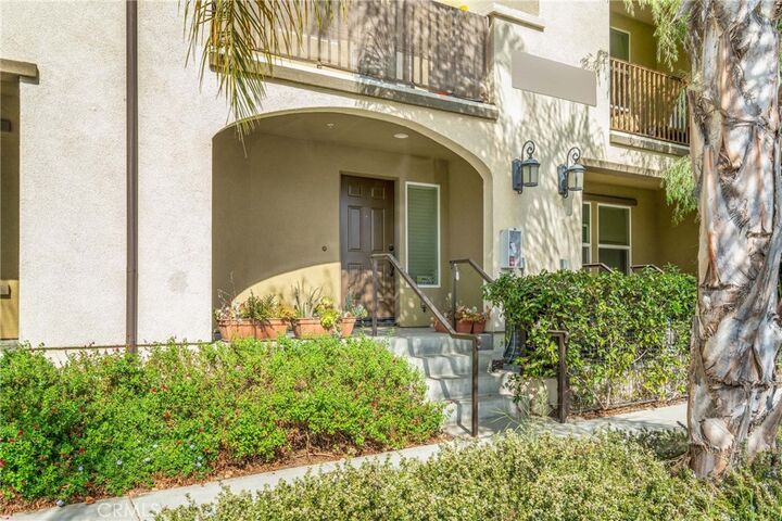 Property Photo:  1601 W Walnut Street 60  CA 92703 