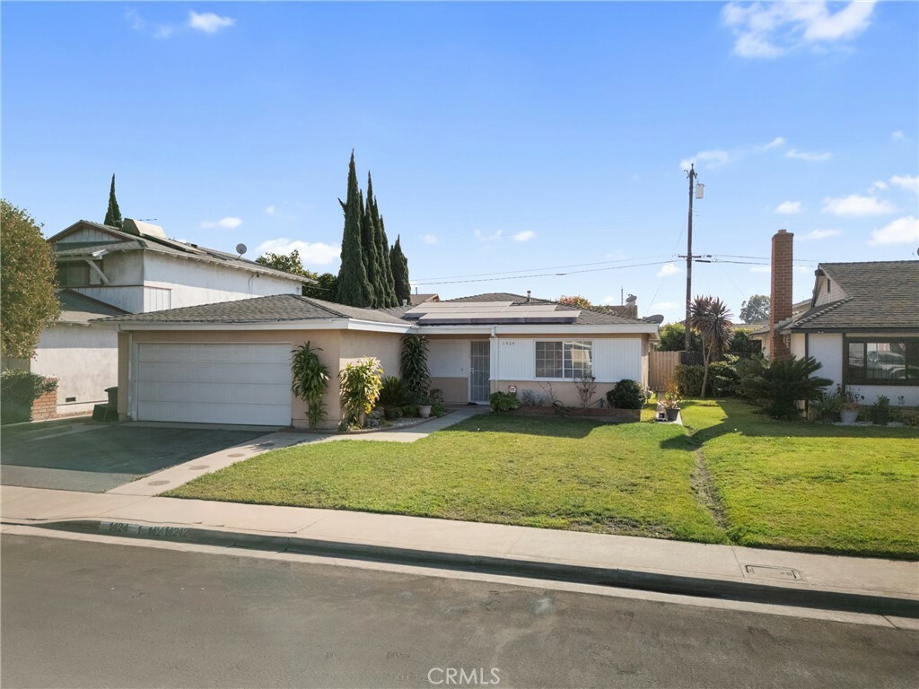 Property Photo:  1424 E 218th Street  CA 90745 