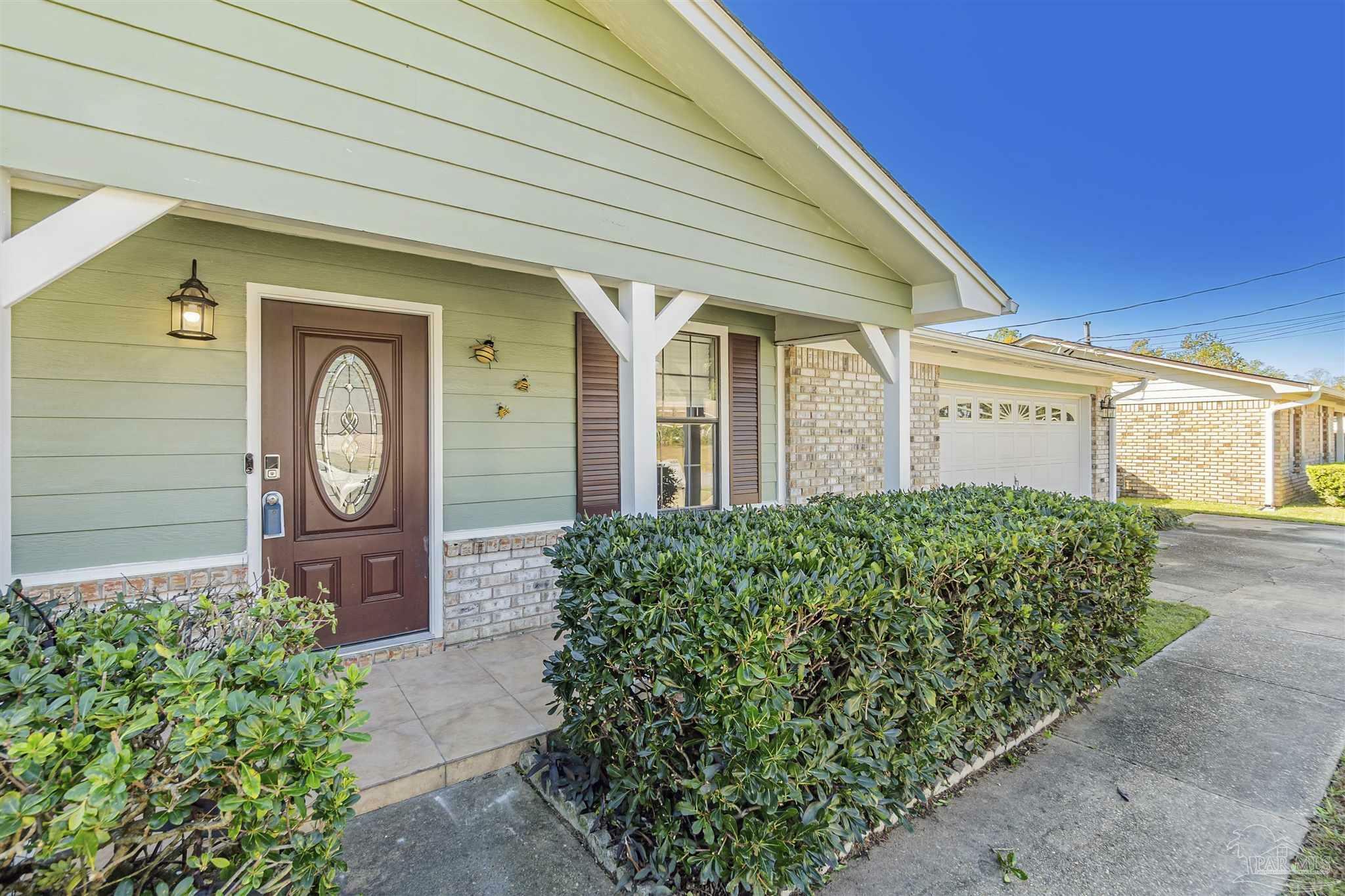 Property Photo:  3367 Silkwood Ln  FL 32571 