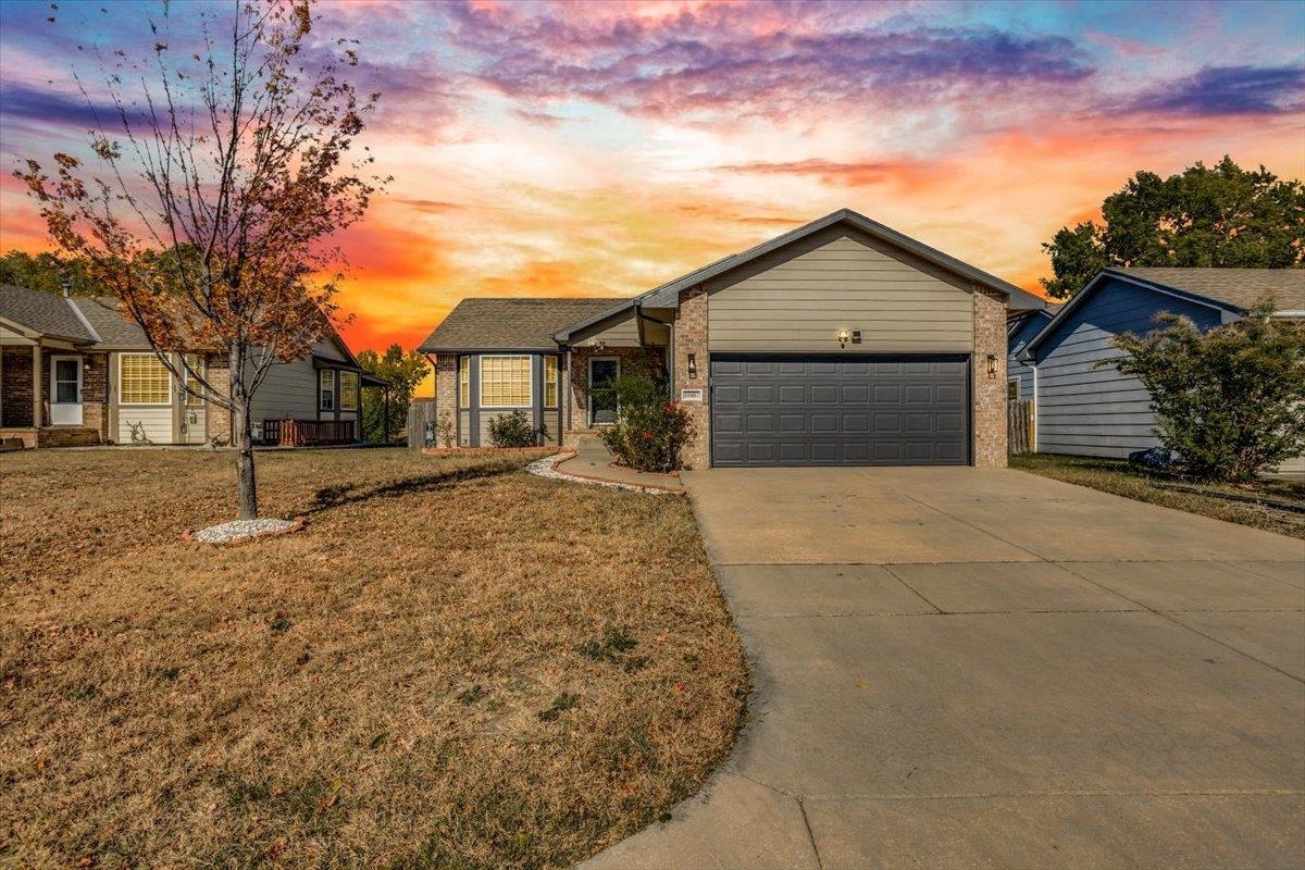 Property Photo:  11004 E Longlake St  KS 67207 