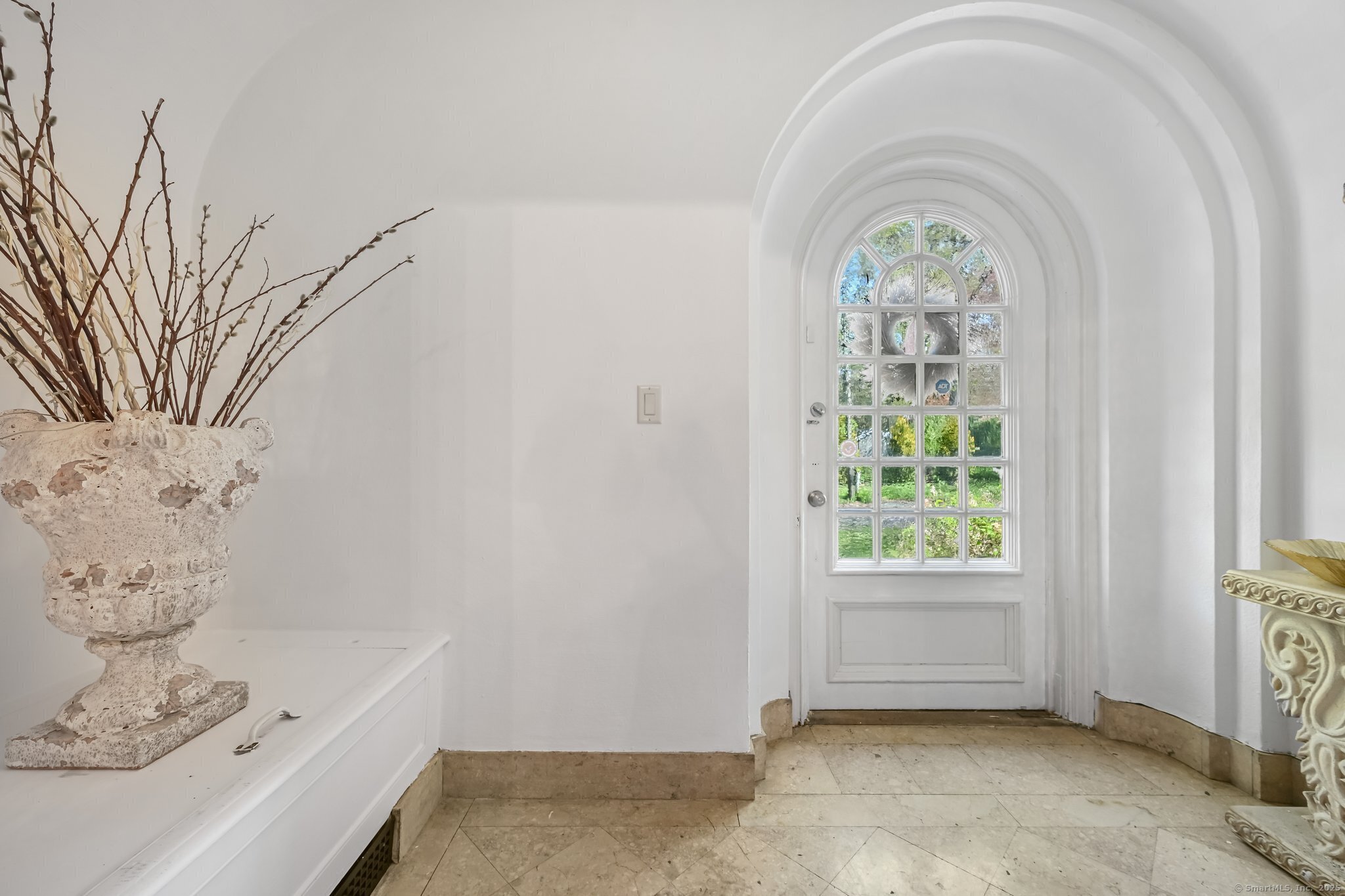 Property Photo: 6 Prospect Court CT 06517