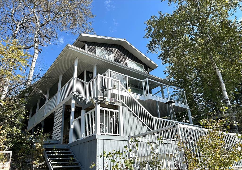 Property Photo: 2 Lakeside Drive E SK S0E 1T0