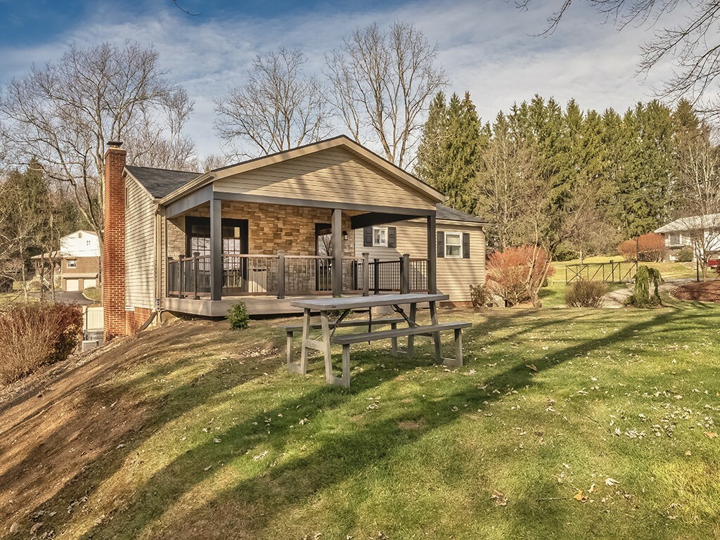Property Photo:  514 Reuschell Drive  PA 15613 