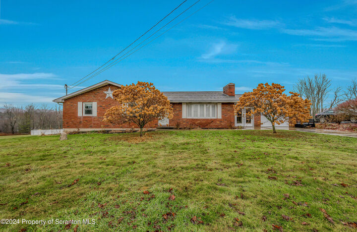 4244 State Route 247  Clifford Twp PA 18421 photo