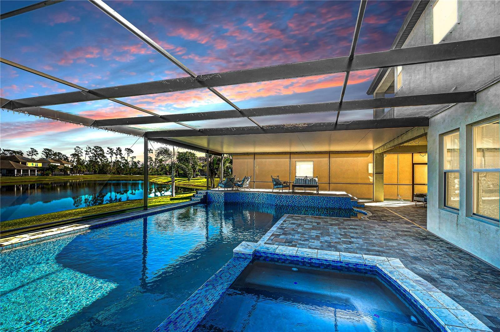 Property Photo: 11807 Cross Vine Drive FL 33579