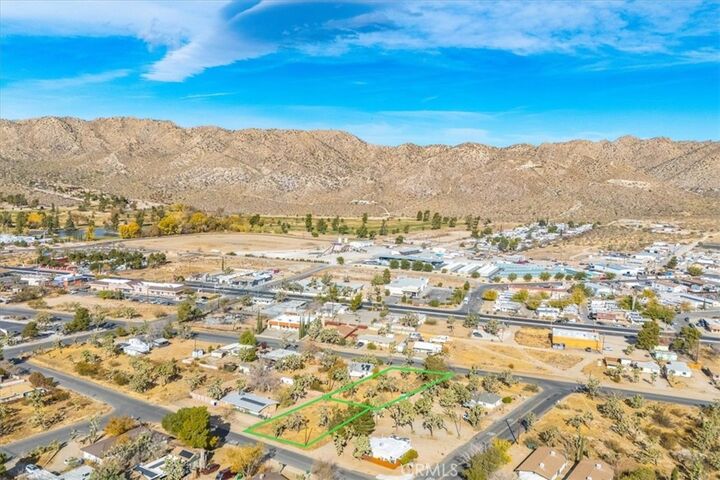 Property Photo: 10 Santa Fe Trail Trail CA 92284