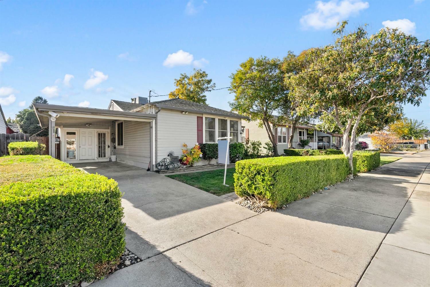 Property Photo:  1305 W 7th Street  CA 94509 