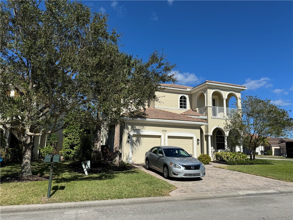 Property Photo:  3318 Burlington Place SW  FL 32968 