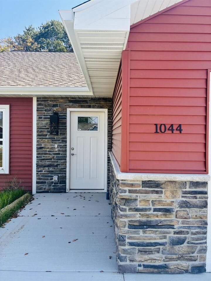 Property Photo:  1044 Armida Court  WI 53959 