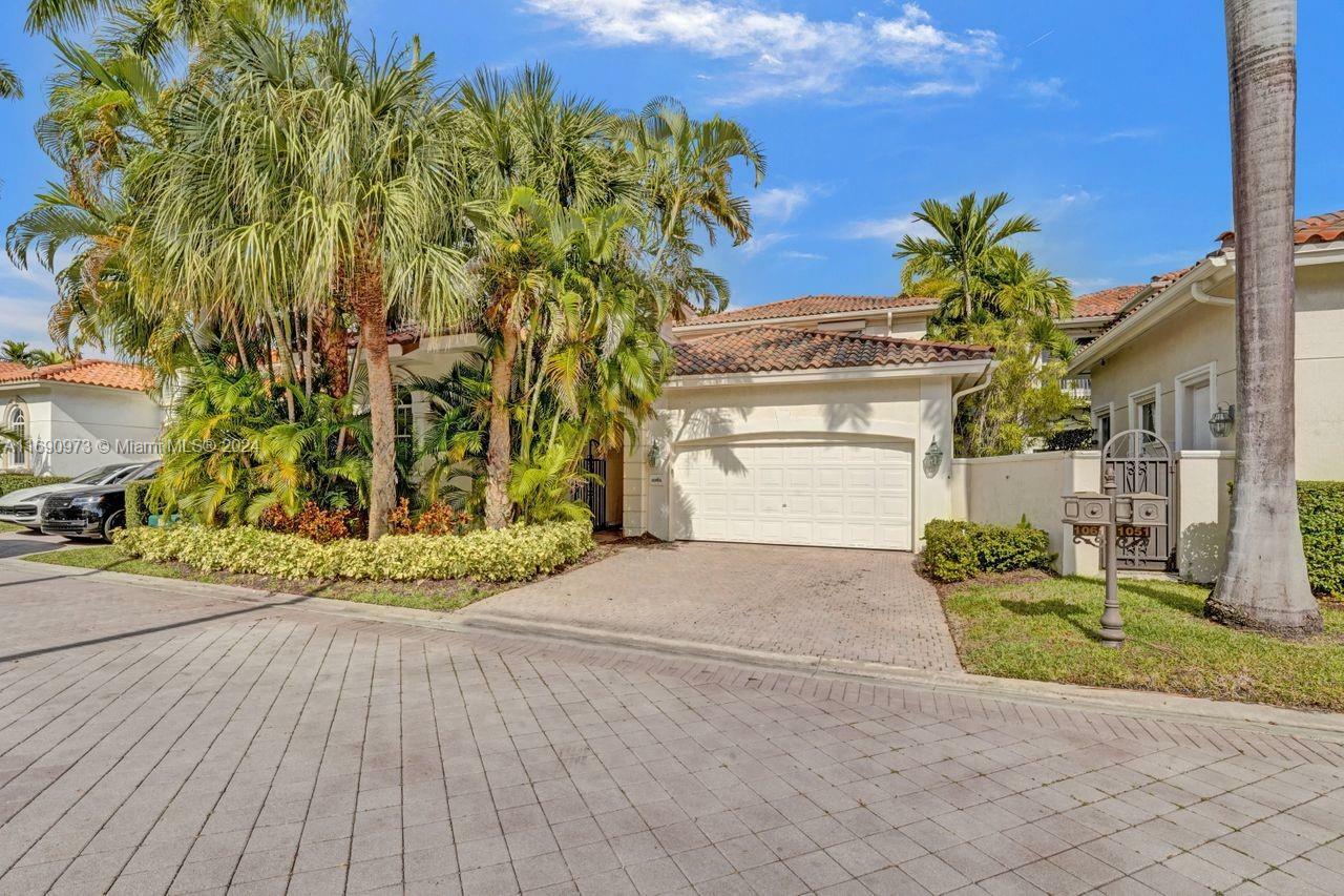 Property Photo:  1061 Waterside Ln  FL 33019 