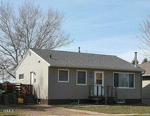 Property Photo:  1453 2nd Street W  ND 58601 