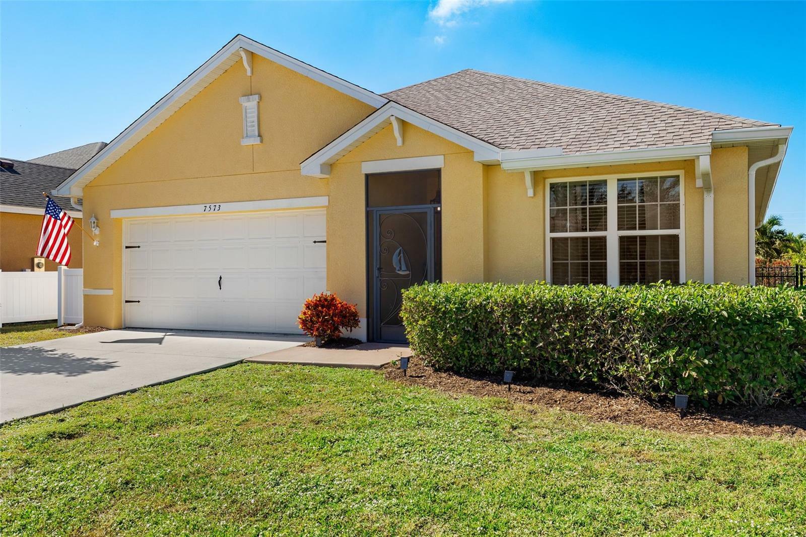 Property Photo:  7573 Mikasa Drive  FL 33950 