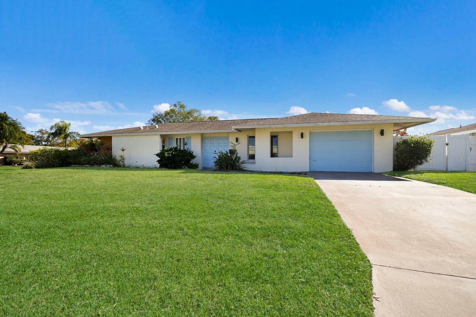 Property Photo:  7301 12th Avenue W  FL 34209 