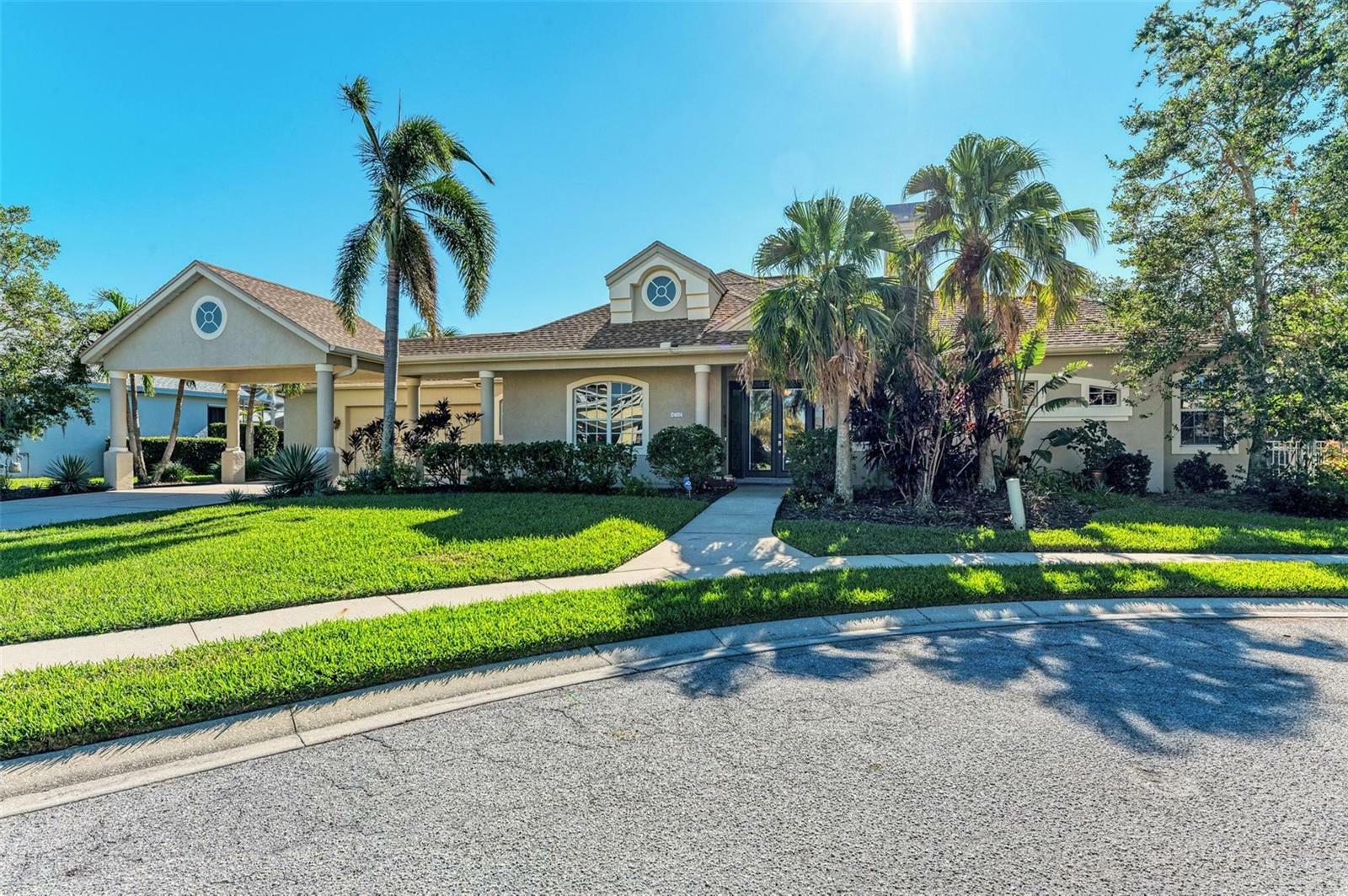 Property Photo:  4712 Compass Drive  FL 34208 