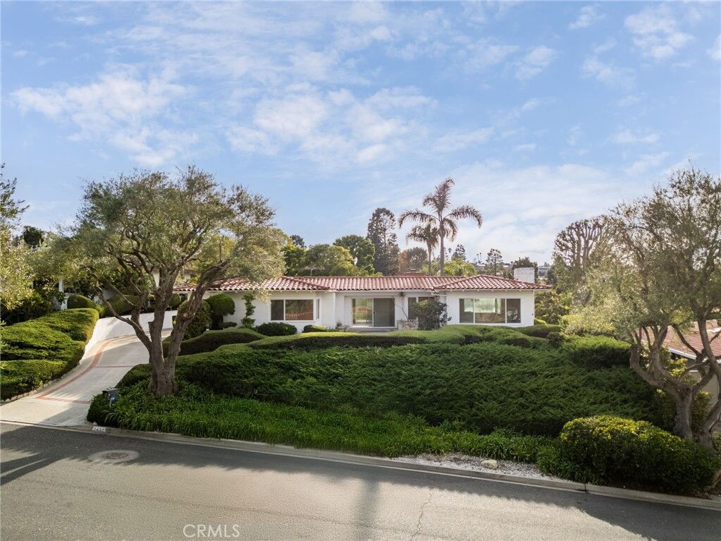 Property Photo: 2432 Via Sonoma CA 90274