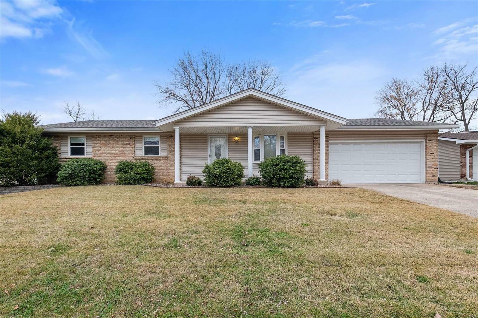 Property Photo:  2904 Westminister Drive  MO 63301 