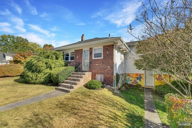 Property Photo:  100 Anderson Avenue  NJ 07621 