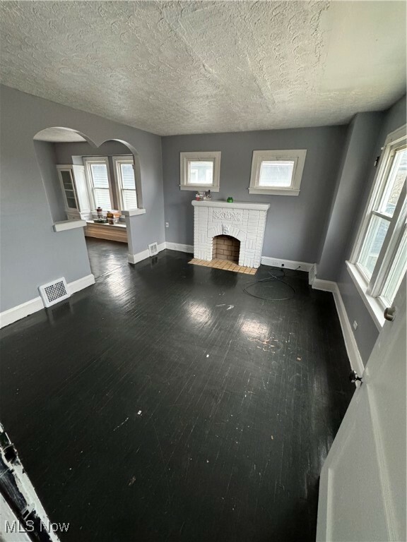 Property Photo:  709 E 131st Street  OH 44108 