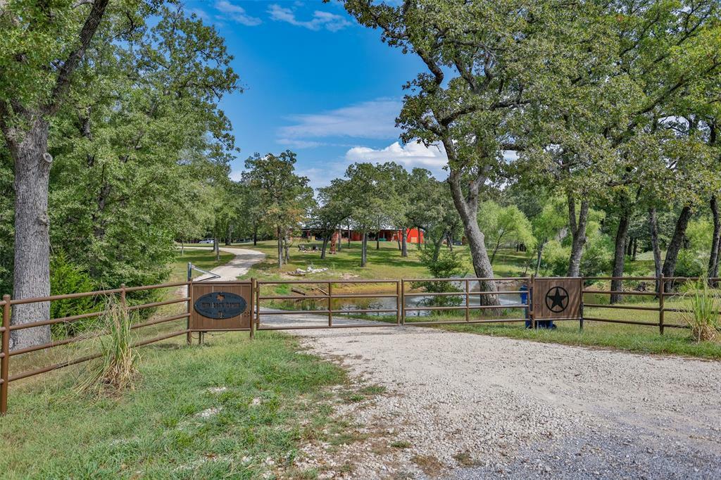 Property Photo:  1380 Rich Road  TX 76273 