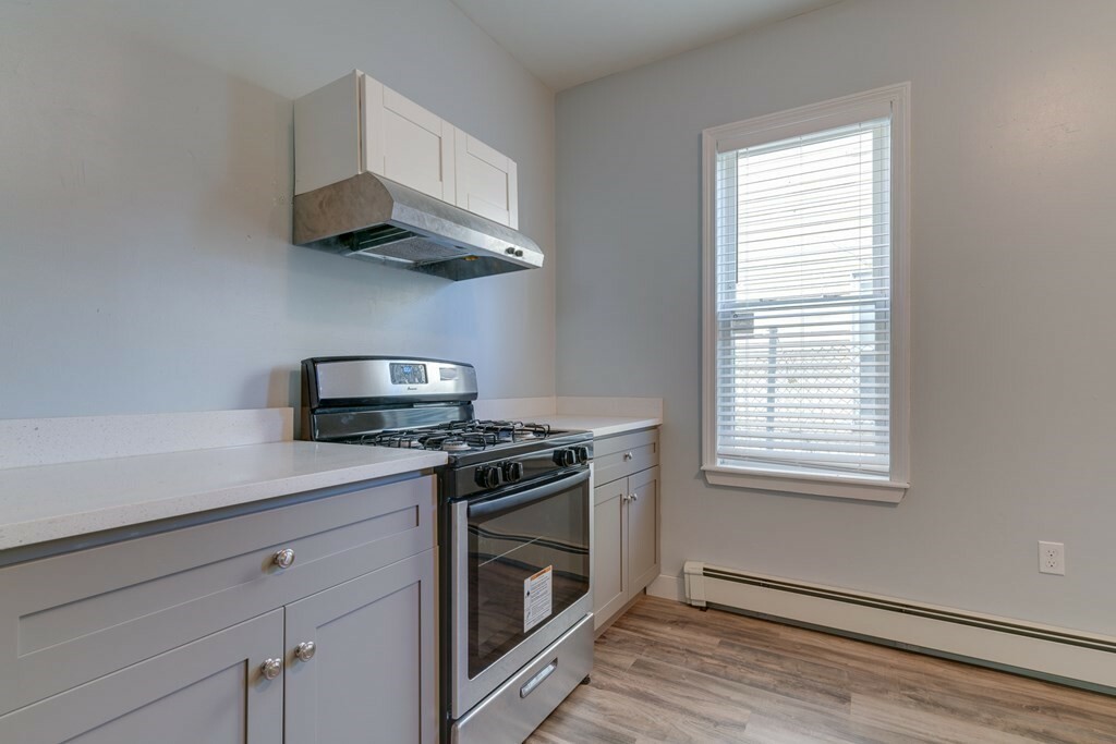 Property Photo:  32 Elmhurst St 2  MA 02124 